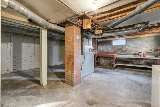 337 S Crosby St, Tekoa, WA 99033