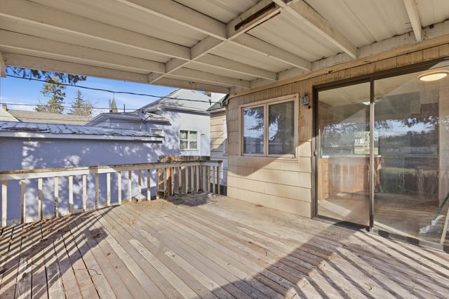 337 S Crosby St, Tekoa, WA 99033