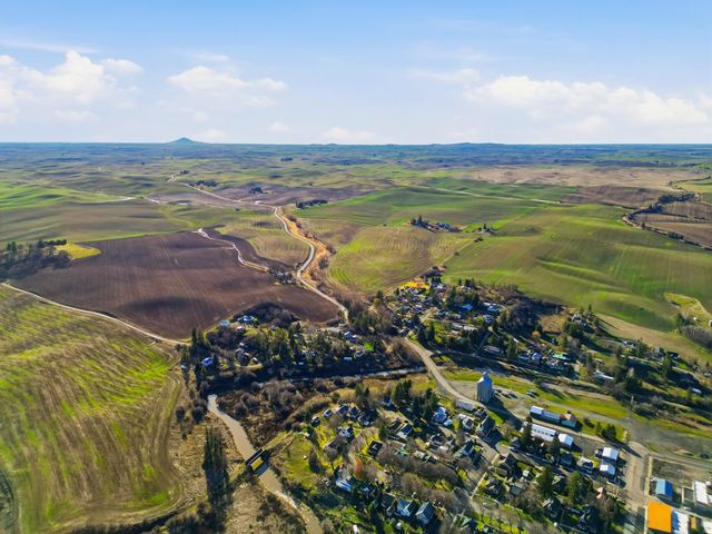 337 S Crosby St, Tekoa, WA 99033