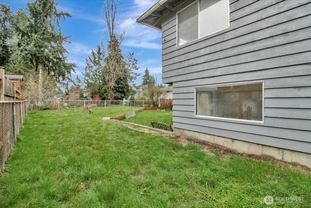 7313 228th Street SW, Mountlake Terrace, WA 98043