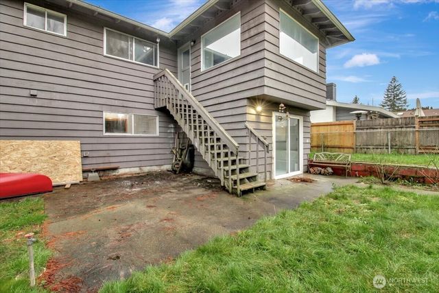 7313 228th Street SW, Mountlake Terrace, WA 98043