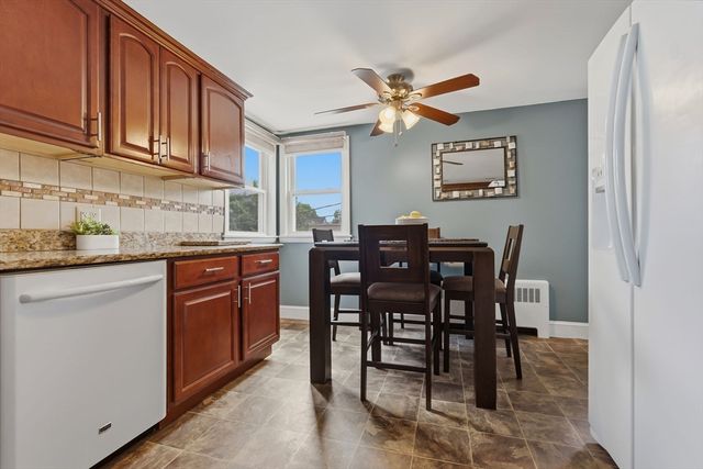 7 Taylor St, Saugus, MA 01906
