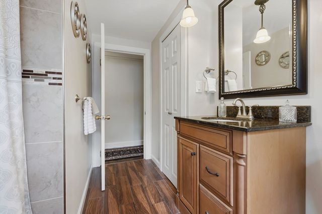7 Taylor St, Saugus, MA 01906