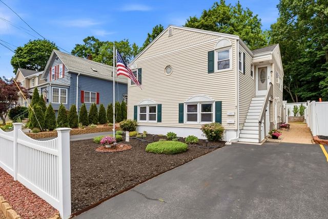 7 Taylor St, Saugus, MA 01906