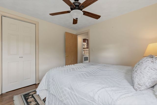 7 Taylor St, Saugus, MA 01906