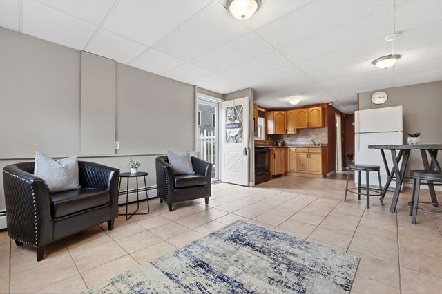 7 Taylor St, Saugus, MA 01906