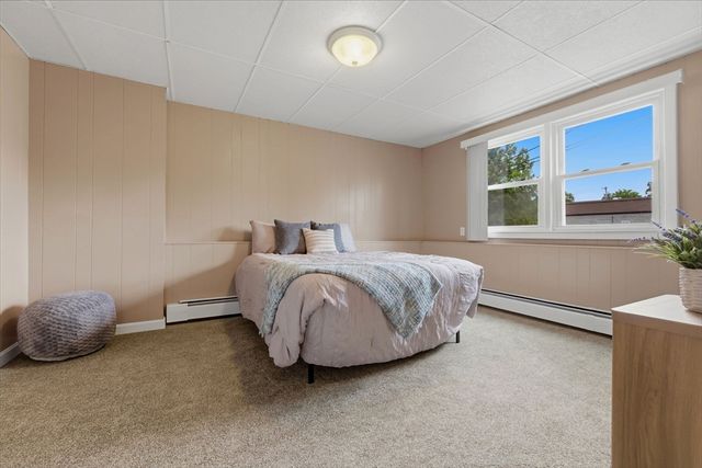 7 Taylor St, Saugus, MA 01906