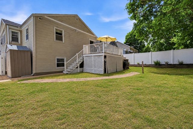 7 Taylor St, Saugus, MA 01906