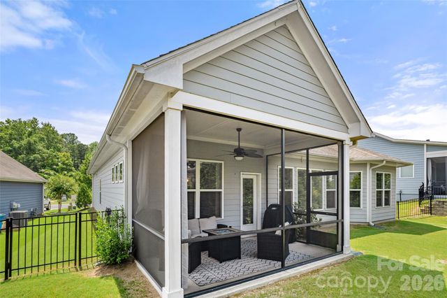 1916 Felts Parkway, Fort Mill, SC 29715