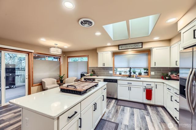 15413 34th Avenue SE, Mill Creek, WA 98012