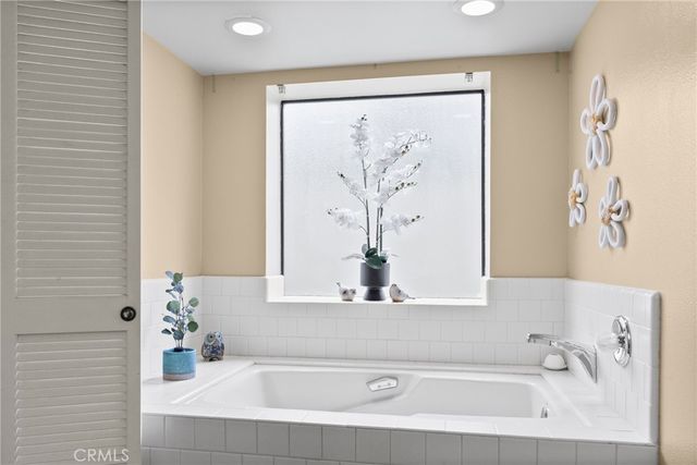 1490 Decanso Street 6, San Luis Obispo, CA 93405