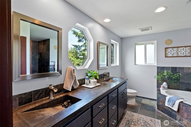 1709 Shorewood Drive, Bremerton, WA 98312