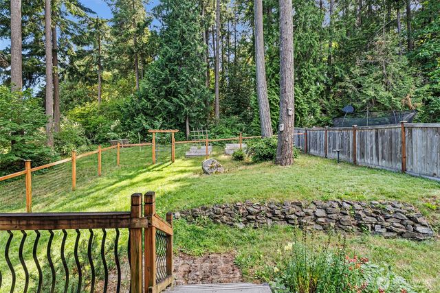 1709 Shorewood Drive, Bremerton, WA 98312