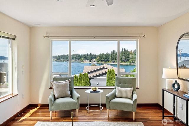 1709 Shorewood Drive, Bremerton, WA 98312