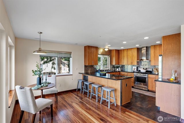 1709 Shorewood Drive, Bremerton, WA 98312