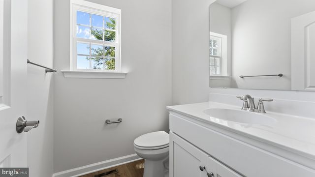 2402 MAPLE AVE, Wilmington, DE 19808