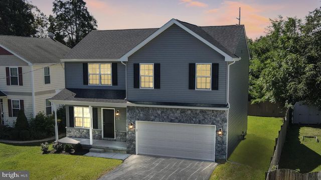 2402 MAPLE AVE, Wilmington, DE 19808