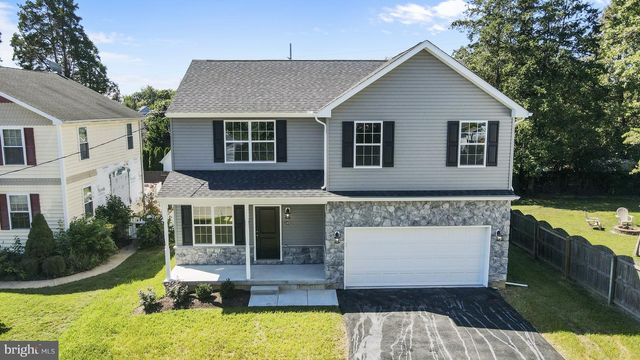 2402 MAPLE AVE, Wilmington, DE 19808