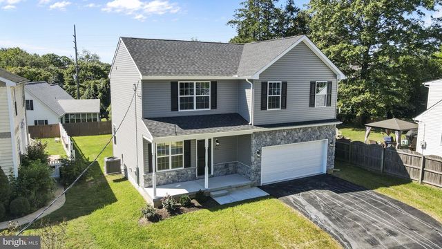 2402 MAPLE AVE, Wilmington, DE 19808