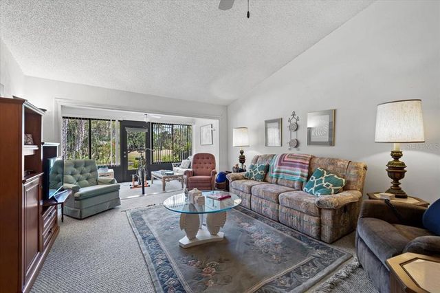 88 LAKE FOREST PLACE, Palm Coast, FL 32137
