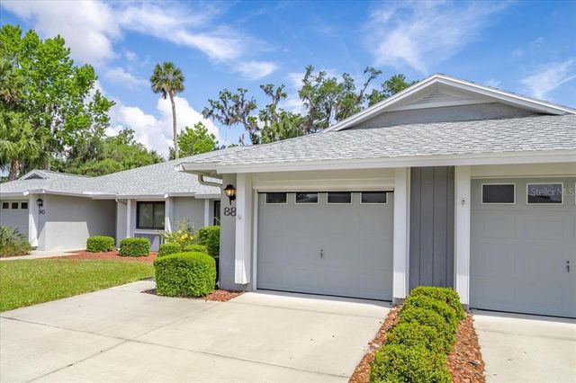 88 LAKE FOREST PLACE, Palm Coast, FL 32137