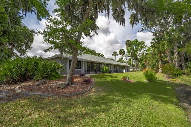 88 LAKE FOREST PLACE, Palm Coast, FL 32137