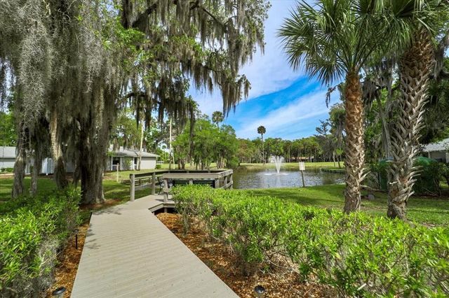 88 LAKE FOREST PLACE, Palm Coast, FL 32137