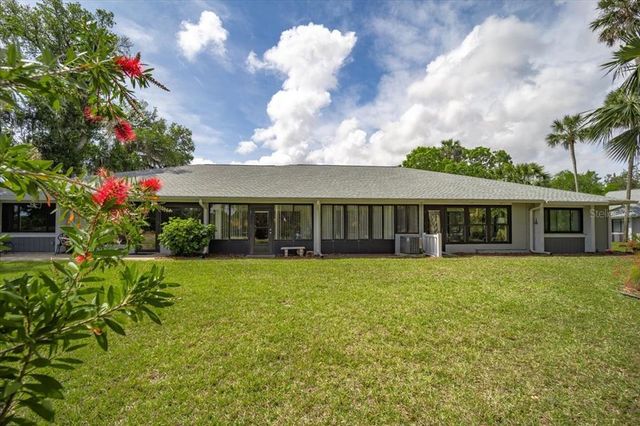 88 LAKE FOREST PLACE, Palm Coast, FL 32137
