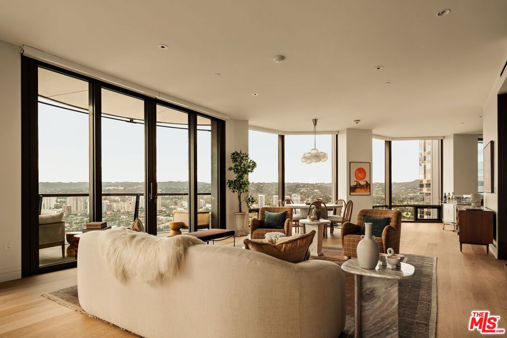 211 W Elm Court 30A, Los Angeles, CA 90067 — exterior