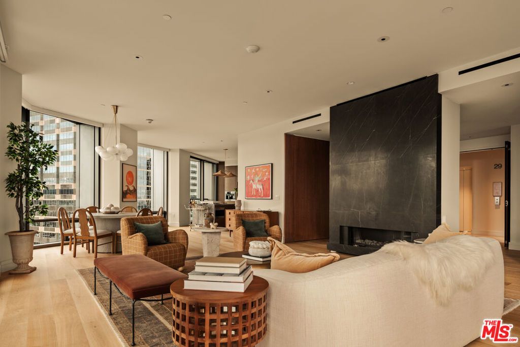 211 W Elm Court 30A, Los Angeles, CA 90067 — photo 3