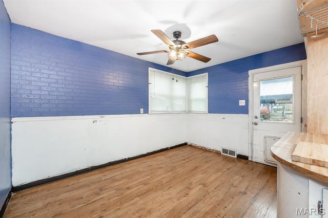 704 Wabash Avenue, Belleville, IL 62220