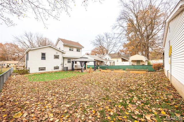 704 Wabash Avenue, Belleville, IL 62220