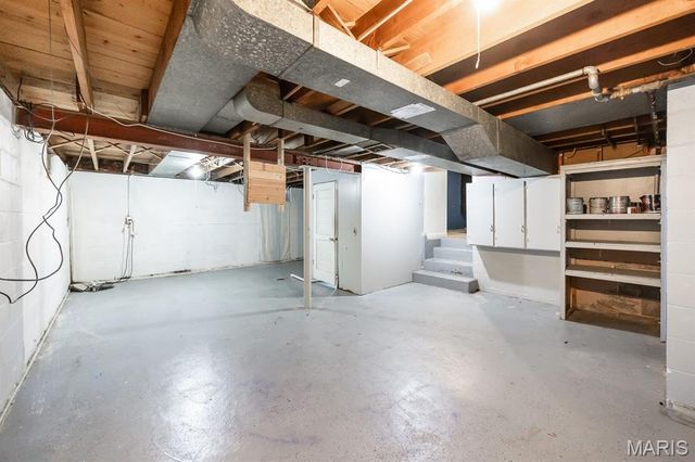 704 Wabash Avenue, Belleville, IL 62220