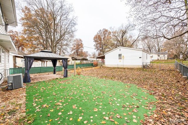 704 Wabash Avenue, Belleville, IL 62220