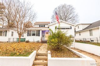 704 Wabash Avenue, Belleville, IL 62220