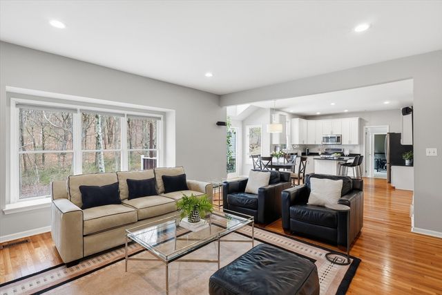 100 Rosemont Drive, North Andover, MA 01845