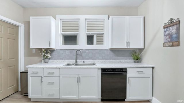 3124 S Harrison Street, Fort Wayne, IN 46807