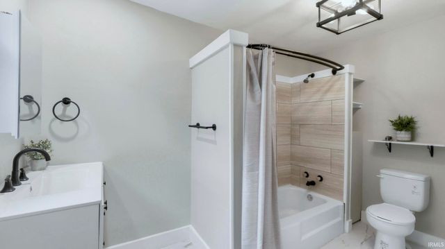 3124 S Harrison Street, Fort Wayne, IN 46807