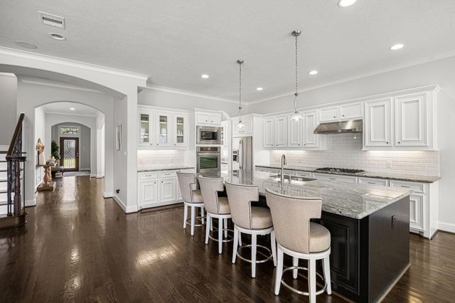 5119 Locust Street, Bellaire, TX 77401