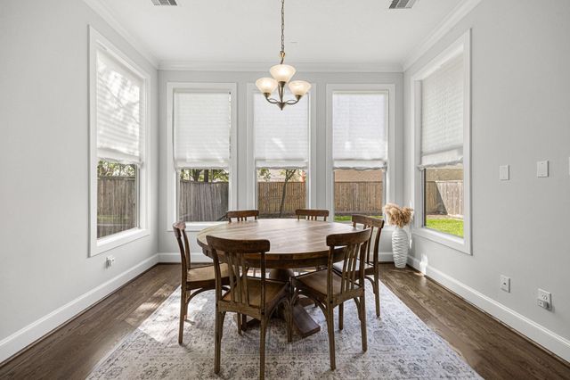 5119 Locust Street, Bellaire, TX 77401