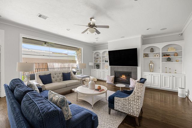 5119 Locust Street, Bellaire, TX 77401