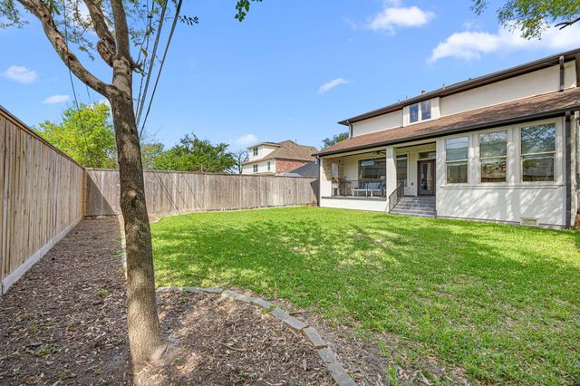 5119 Locust Street, Bellaire, TX 77401