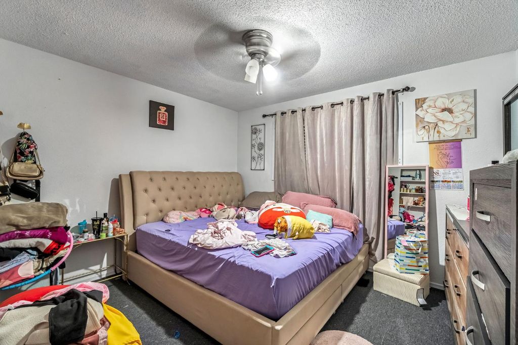 Image 12 of property listing at 125 12th Street, Orange Cove, CA 93646