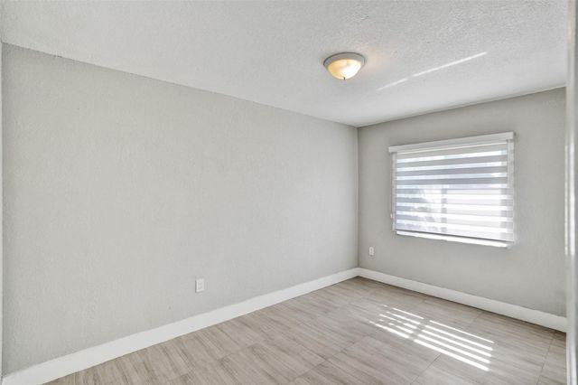 9431 NW 10th Street, Pembroke Pines, FL 33024