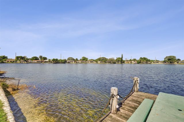 9431 NW 10th Street, Pembroke Pines, FL 33024