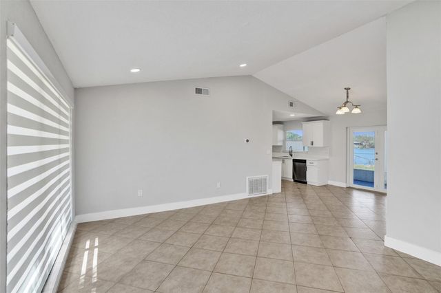 9431 NW 10th Street, Pembroke Pines, FL 33024