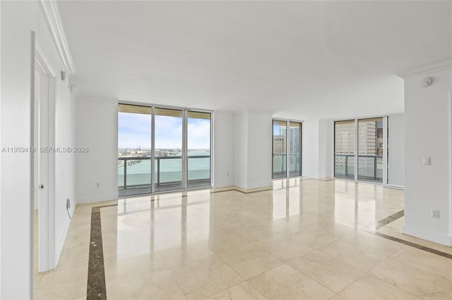 50 Biscayne Blvd 3010, Miami, FL 33132