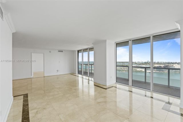 50 Biscayne Blvd 3010, Miami, FL 33132