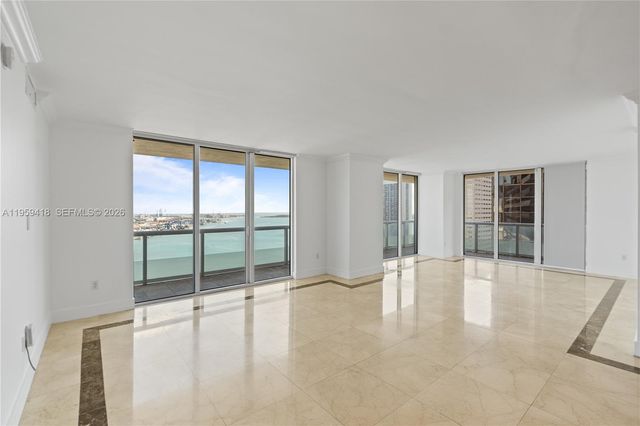 50 Biscayne Blvd 3010, Miami, FL 33132