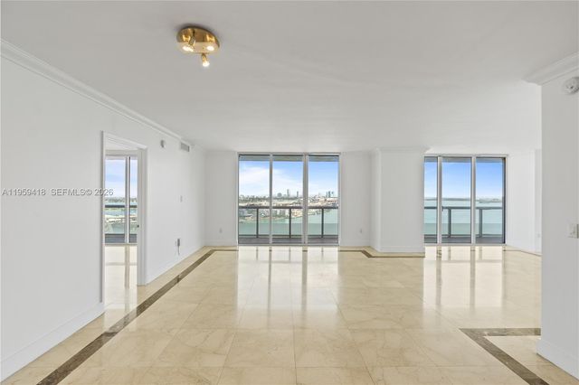 50 Biscayne Blvd 3010, Miami, FL 33132